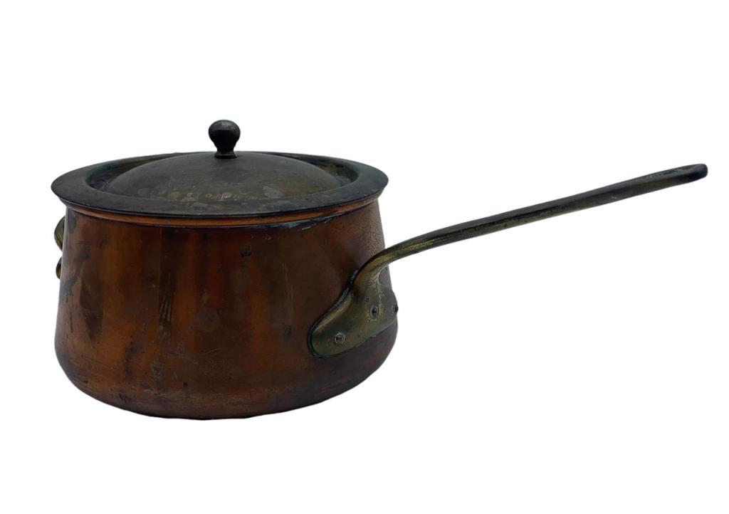 VINTAGE COPPER POT WITH LID: VINTAGE COPPER POT WITH LID