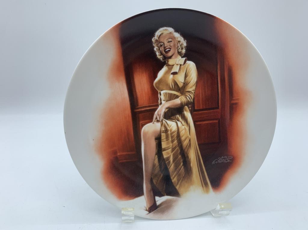 MARILYN MONROE "MONKEY BUSINESS" PLATE: MARILYN MONROE "MONKEY BUSINESS" PLATE -WITH ORIGINAL BOX