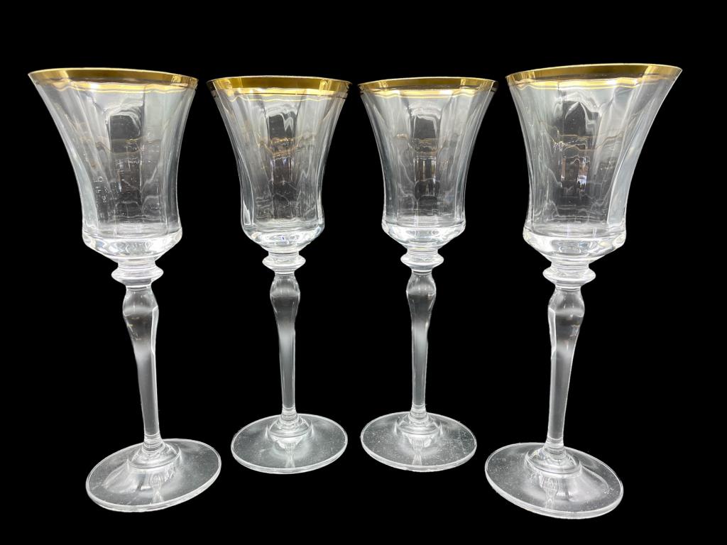 VINTAGE GOLD RIMMED SHERRY WINE GLASSES: VINTAGE GOLD RIMMED SHERRY WINE GLASSES -VERY GOOD CONDITION-8 1/2"