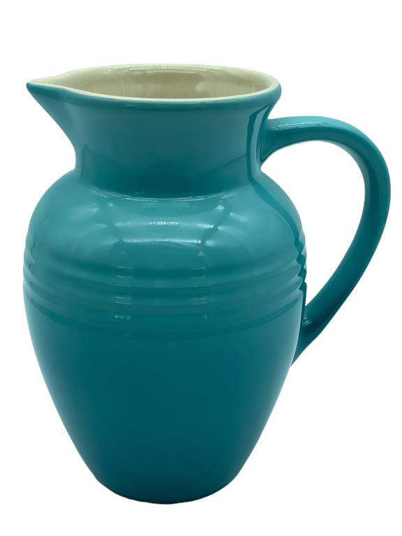LE CREUSET STONEWARE 2 QUART CARIBBEAN PITCHER: -VTG LE CREUSET STONEWARE 2 QUART CARIBBEAN PITCHER-JR 7/20