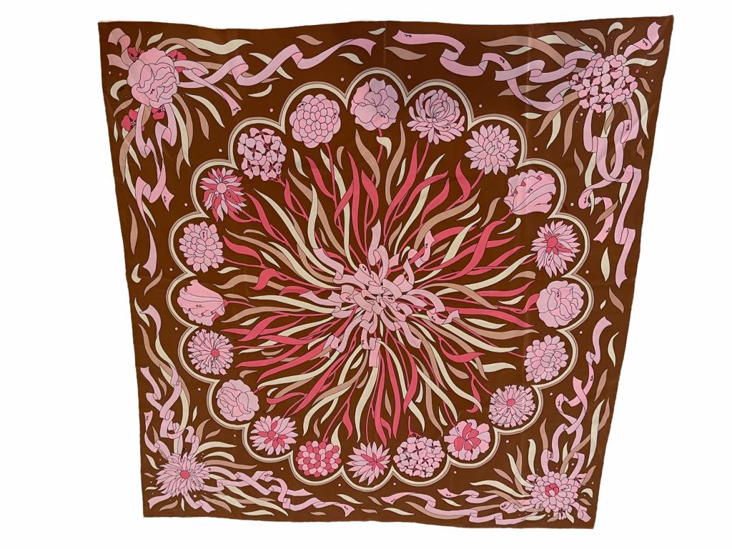 VTG EMILIO PUCCI 100% SILK SCARF: VTG EMILIO PUCCI 100% SILK SCARF THIRD PARTY SHIPPING OR LOCAL PICKUP REQUIRED ON ALL ITEMS. A list of shippers can be found in our Shipping Policy and in our Terms & Conditions of each auction, a