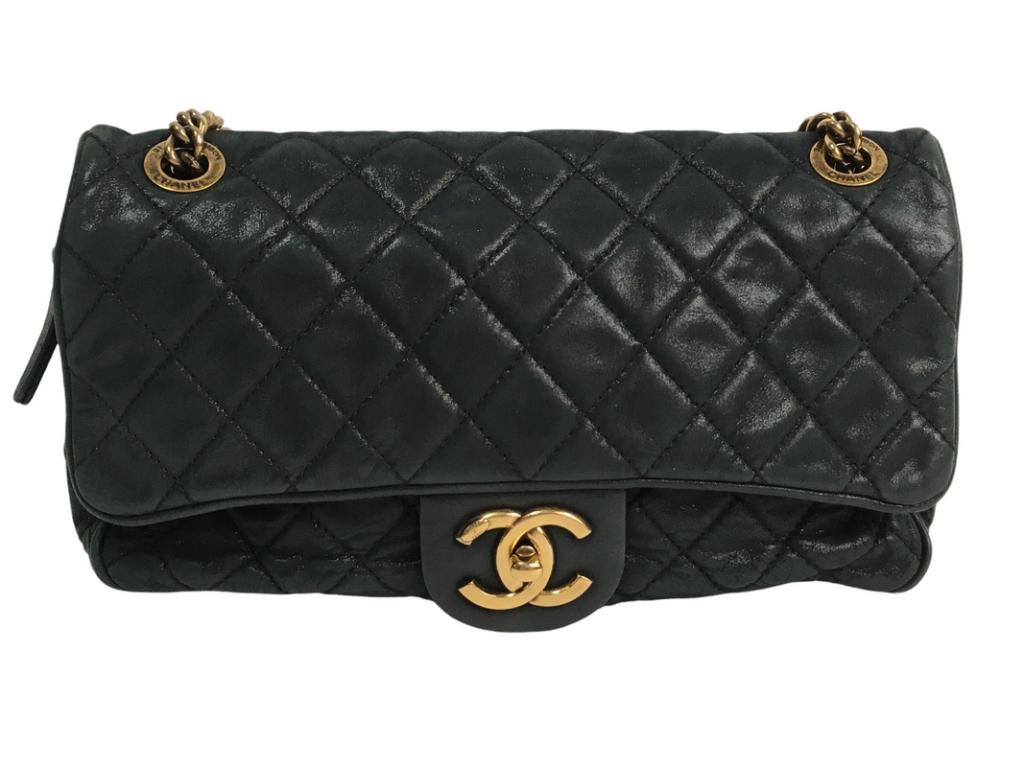 CHANEL SHOULDER BAG DUO COLOR FLAP BAG (1 of 4)