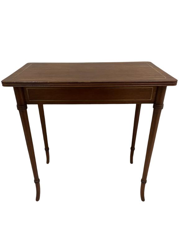 ANTIQUE GEORGIAN STYLE PETITE GAME TABLE 25" (1 of 5)
