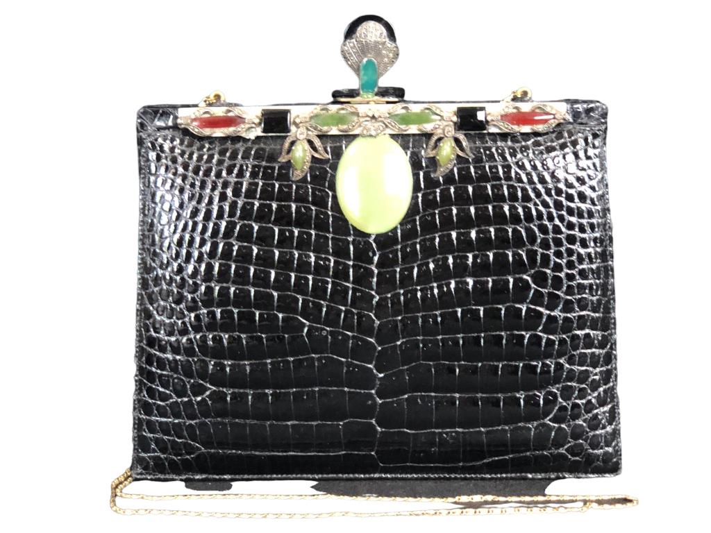 JUDITH LEIBER STYLE MONDAINE BLACK CLUTCH (1 of 4)