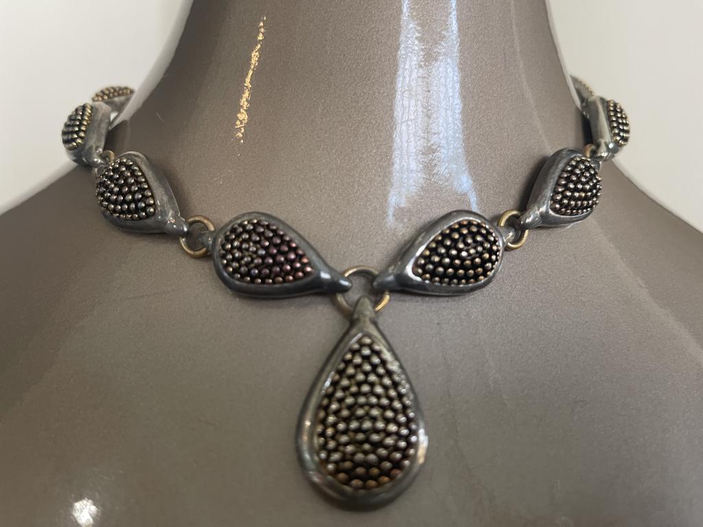 VTG SILVER NECKLACE WITH DROP DOWN PENDANT (1 of 1)