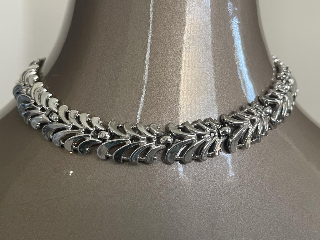 VTG SILVER NECKLACE (1 of 1)