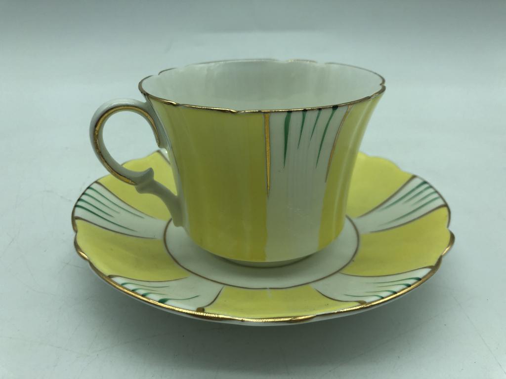 VTG HEATHCOTE BEST BONE TEA CUP & SAUCER: VTG HEATHCOTE BEST BONE TEA CUP & SAUCER