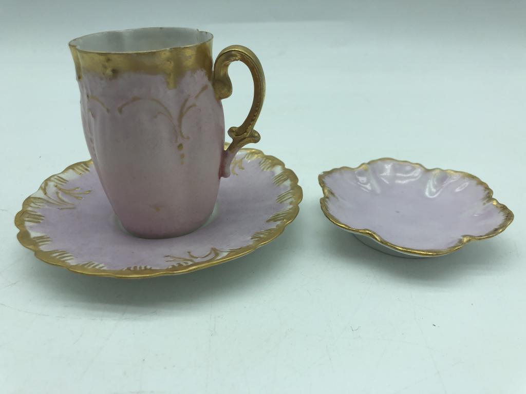 VTG M R  FRANCE 'MINI' PINK TEA SET (1 of 2)