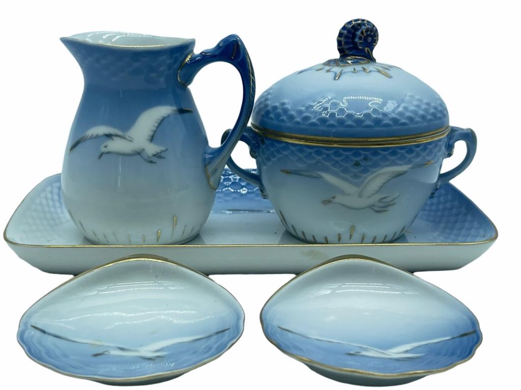 BING & GRONDAHL SEAGULL SUGAR, CREAMER SPOON REST (1 of 3)