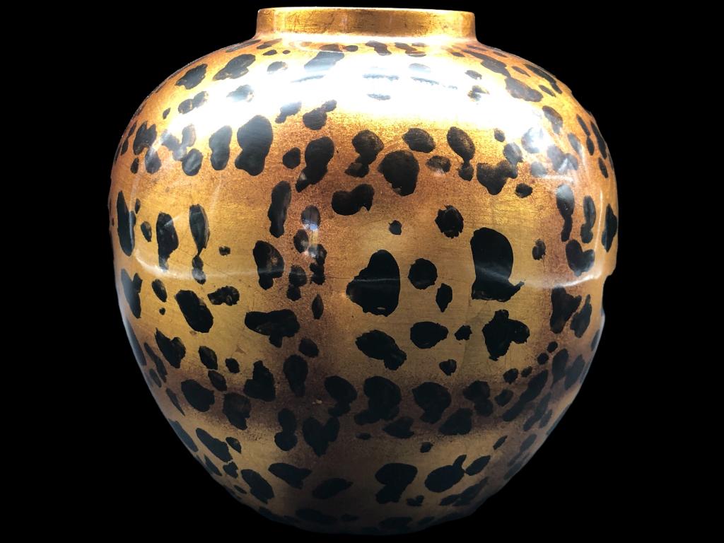 SPOTTED CERAMIC GINGER POT WITH LID 9" (1 of 4)