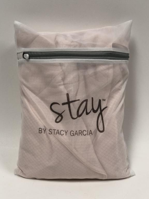 NEW STACY GARCIA HOODED SOFT PEACH ROBE XS: NEW STACY GARCIA HOODED SOFT PEACH ROBE XS -NEW IN PACKAGE