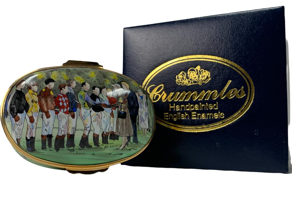 VTG CRUMMLES HAND PAINTED ENAMEL TRINKET BOX 3" (1 of 8)