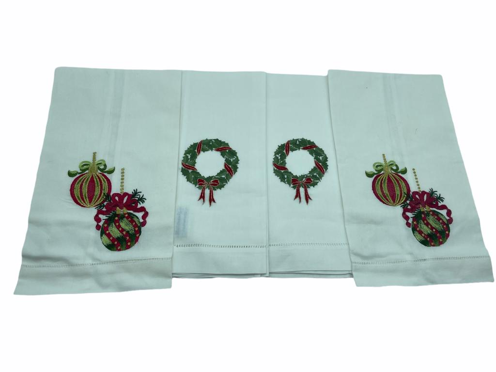 SET OF 4 NEW CHRISTMAS TEA TOWELS: SET OF 4 NEW CHRISTMAS TEA TOWELS