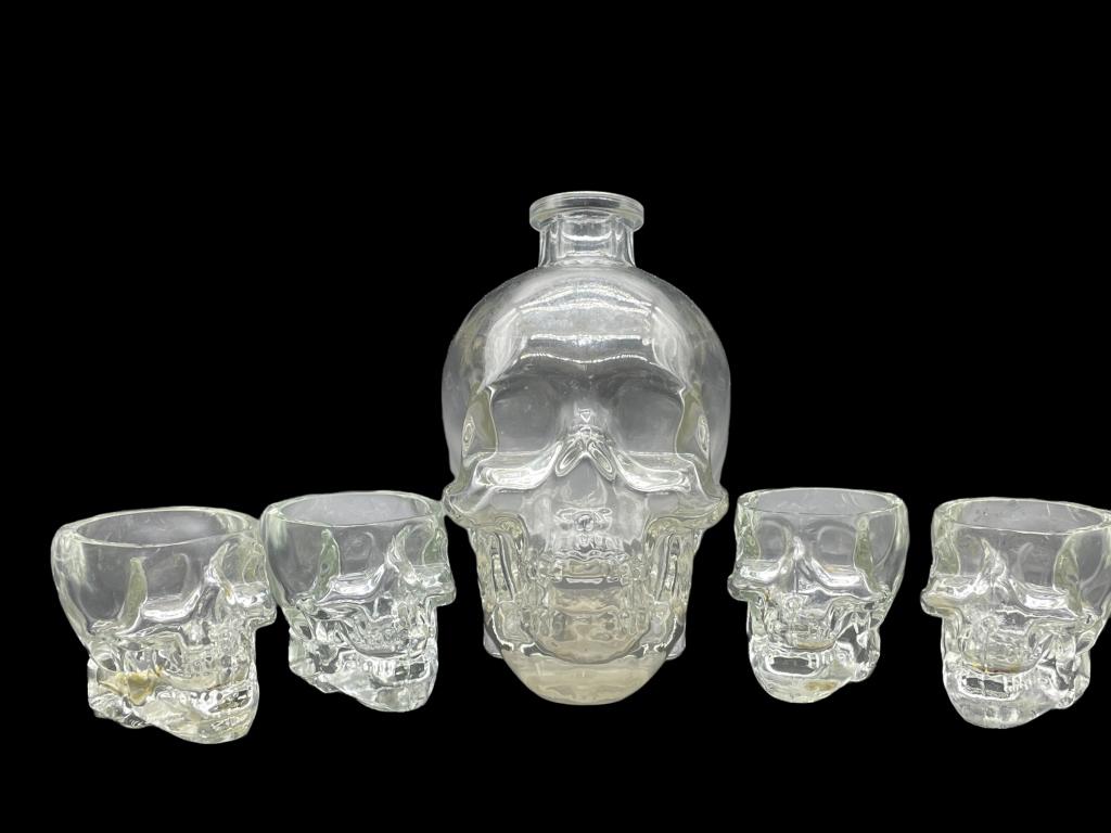 CRYSTAL HEAD SKULL DECANTER & 4 SKULL GLASSES Sep 12, 2022 DejaVu