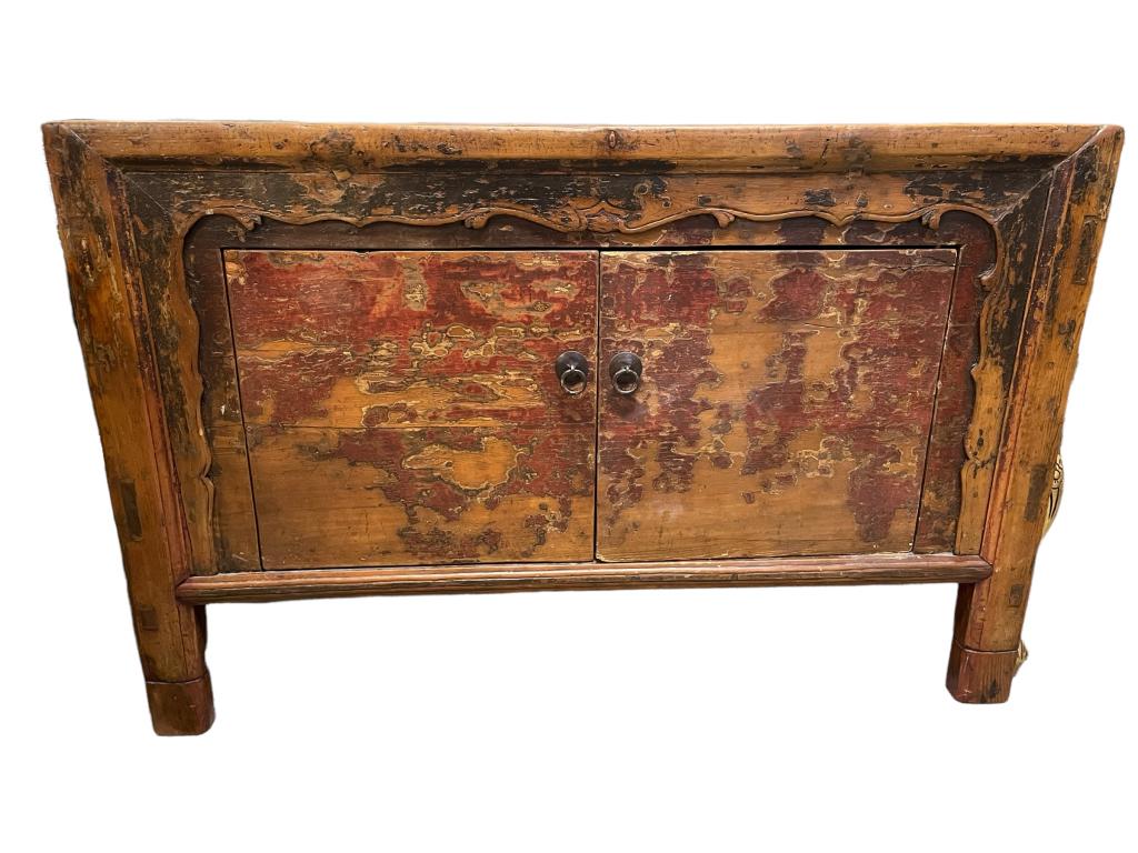 VINTAGE ANTIQUE STYLE WOOD CARVED SIDEBOARD: VINTAGE ANTIQUE STYLE WOOD CARVED SIDEBOARD-37" X 56.5" X 17" APPROX-PRE OWNED CONDITION, WEAR-DP9222 Bidding on this item requires bidders to agree to the Terms & Conditions of this auction. THIR