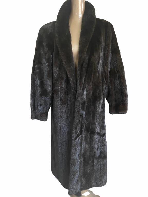 STUNNING WOMAN'S BLACK MINK LONG COAT  SZ SMALL (1 of 3)