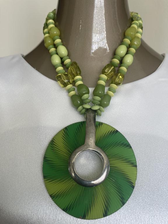 VINTAGE MID MOD STATEMENT NECKLACE: VINTAGE MID MOD STATEMENT NECKLACE