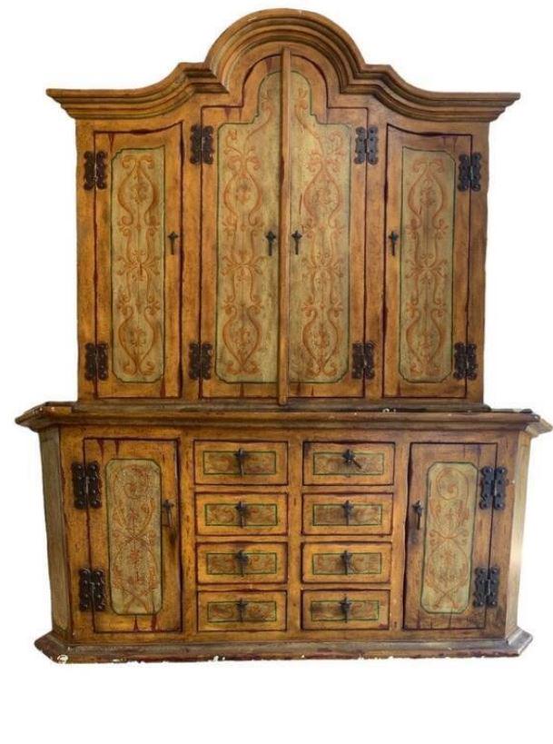 VINTAGE FRENCH COUNTRY STYLE SIDEBOARD & HUTCH (1 of 9)