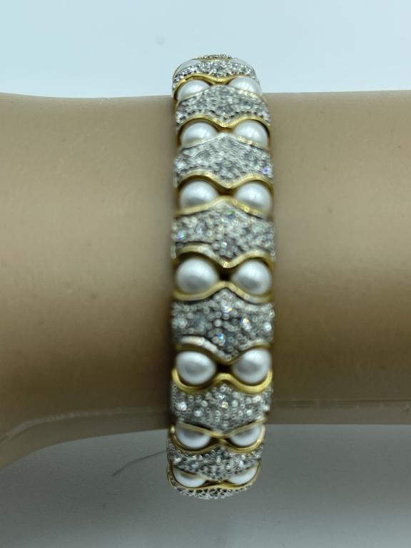 PEARL AND FAUX DIAMOND BRACELET (1 of 3)