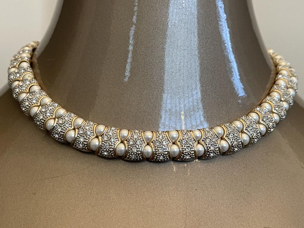 PEARL AND FAUX DIAMOND CHOKER NECKLACE: PEARL AND FAUX DIAMOND CHOKER NECKLACE