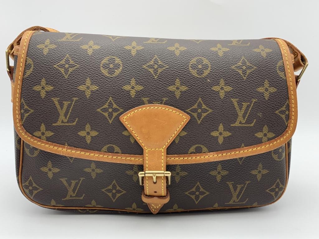 LOUIS VUITTON MONOGRAMMED SOLOGNE CROSSBODY: Louis Vuitton Sologne Crossbody- Brown Coated Canvas- Monogram Canvas- Vachetta Leather Straps- Golden Brass Hardware- 26*16*8cm- SL1919 (Nov 1999)ALL BAGS HAVE BEEN AUTHENTICATED - AAT3059