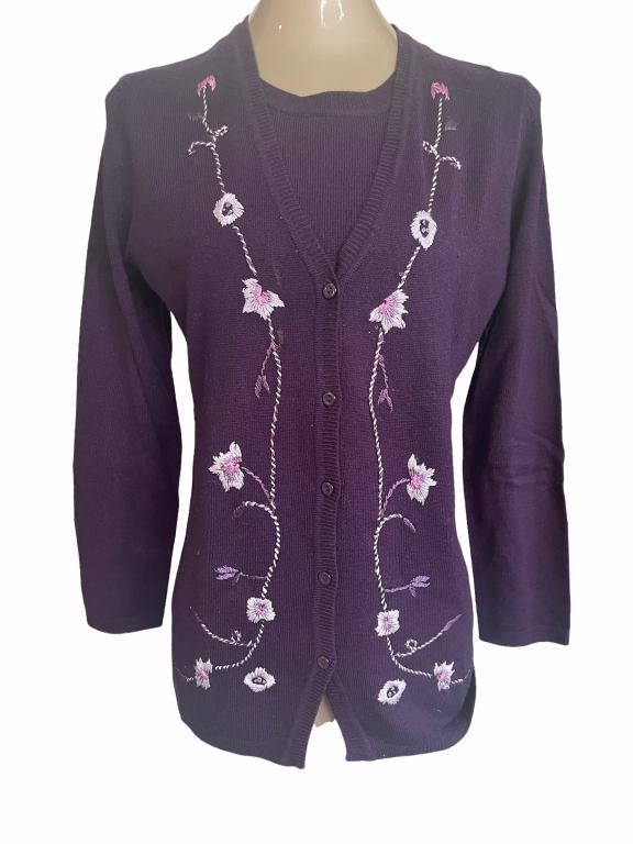 REQUIREMENTS KNIT SWEATER SZ S: REQUIREMENTS KNIT SWEATER SZ S