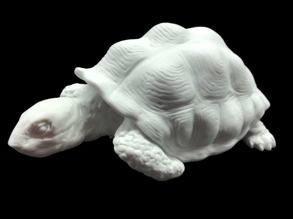 VINTAGE KAISER BISQUE TURTLE FIGURINE: VINTAGE KAISER BISQUE TURTLE FIGURINE