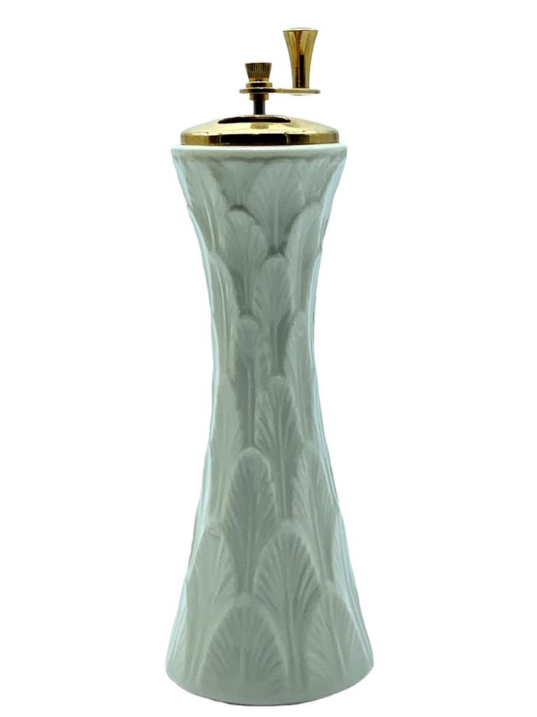 VTG LENOX GLENWOOD COLLECTION PEPPER MILL (1 of 5)