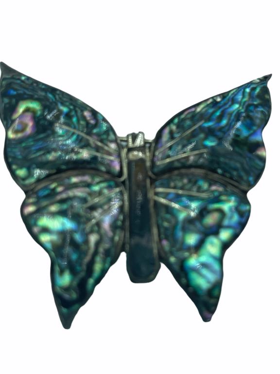 STERLING SILVER MARCASITE BUTTERFLY BROOCH: STERLING SILVER MARCASITE BUTTERFLY BROOCH
