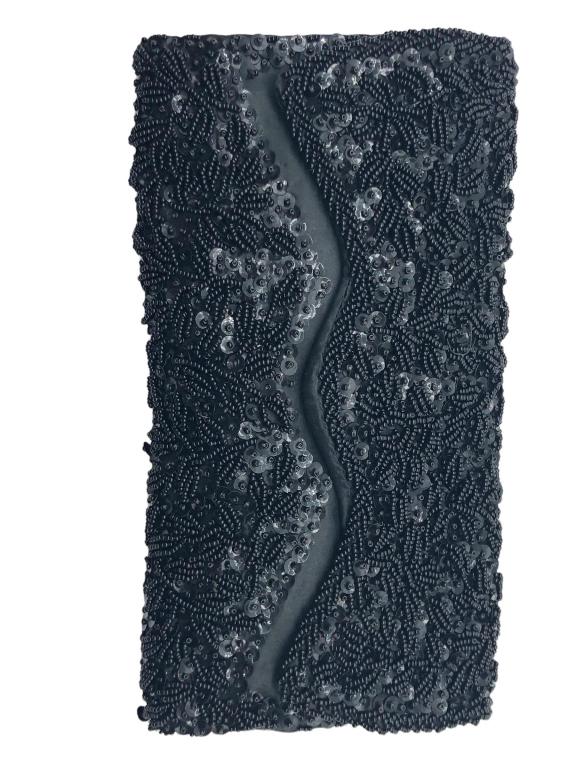 VINTAGE BLACK BEADED & SEQUIN CLUTCH BAG (1 of 6)