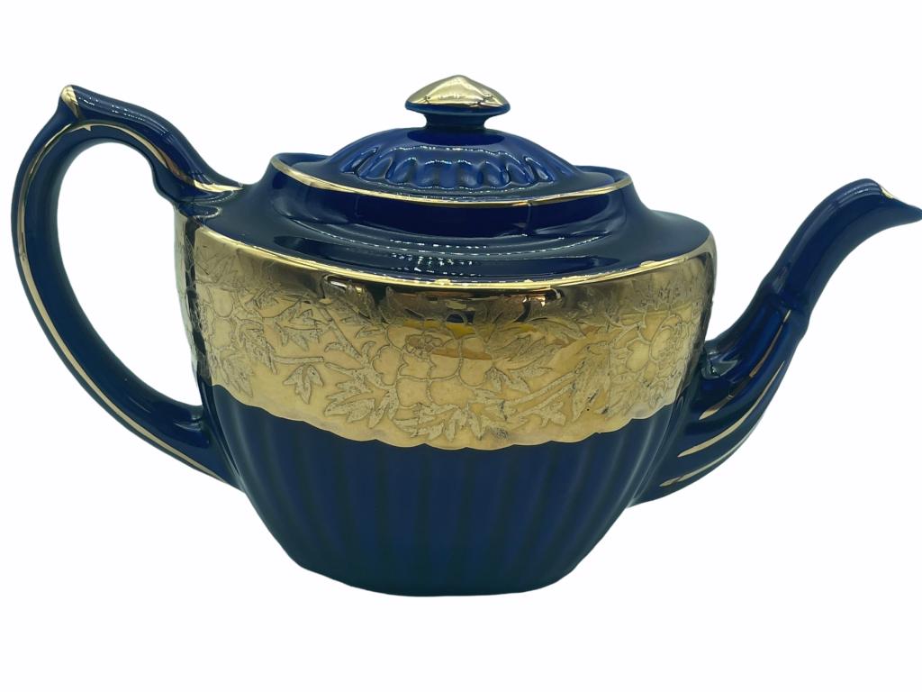 GIBSONS STAFFORDSHIRE EGLAND COBALT TEAPOT: GIBSONS STAFFORDSHIRE EGLAND COBALT TEAPOT