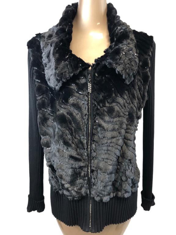 VTG BELLIDINI FUR RIBBED ZIP FRONT CARDIGAN XL: VITG BELLIDINI FUR RIBBED ZIP FRONT CARDIGAN XL -GOOD OVERALL VINTAGE CONDITION Bidding on this item requires bidders to agree to the Terms & Conditions of this auction. THIRD PARTY SHIPPING OR LO