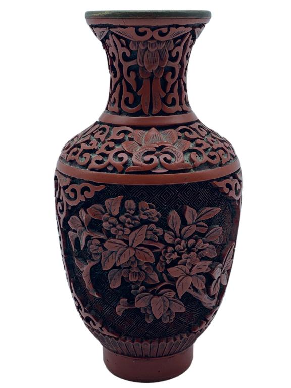 VTG CHINESE CINNABAR STYLE RED VASE 6.5" (1 of 4)