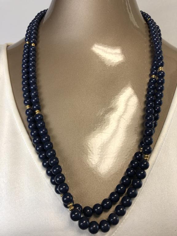 VINTAGE MONET BLUE GLASS STRAND BEADED NECKLACE: VINTAGE MONET BLUE GLASS STRAND BEADED NECKLACE -GOOD CONDITION-PICTURED DOUBLE LOOPED