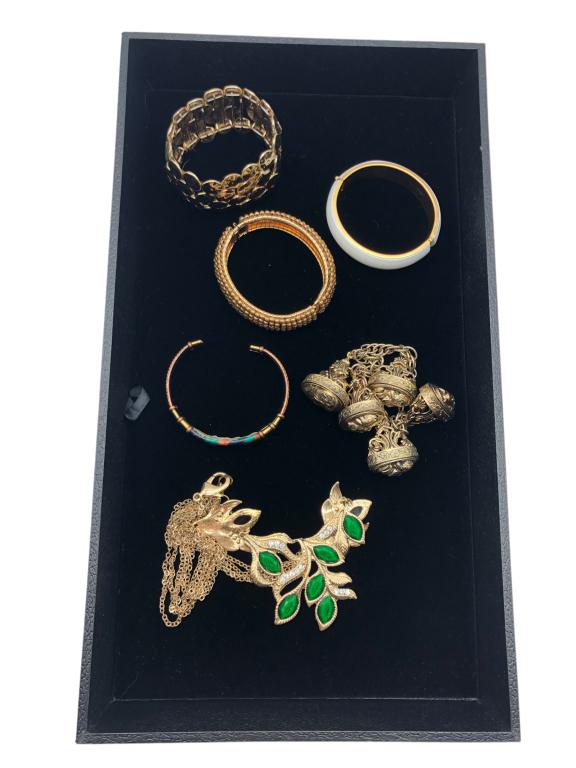 VINTAGE JEWELRY MISC. LOT OF 6 (1 of 2)