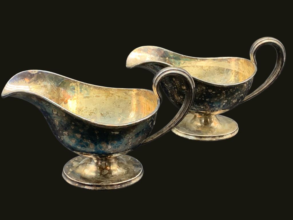 ANTIQ ELKINGTON SILVER PLATE GRAVY BOATS (2) (1 of 7)