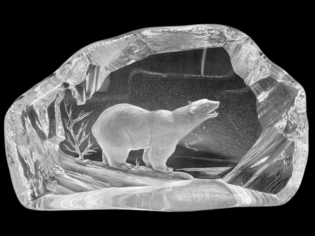 MALERAS CRYSTAL STYLE POLAR BEAR SCULPTURE 6" (1 of 3)