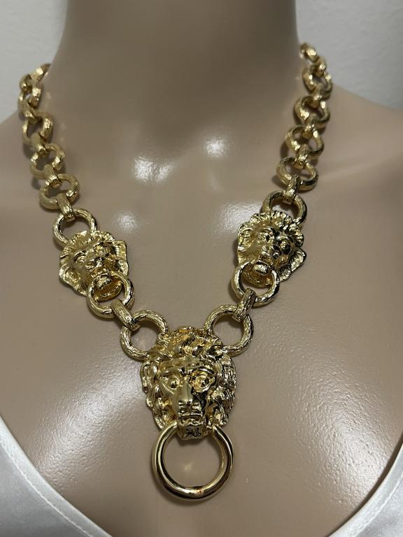 KENNETH J LANE VERSACE INSPIRED GOLD NECKLACE (1 of 3)