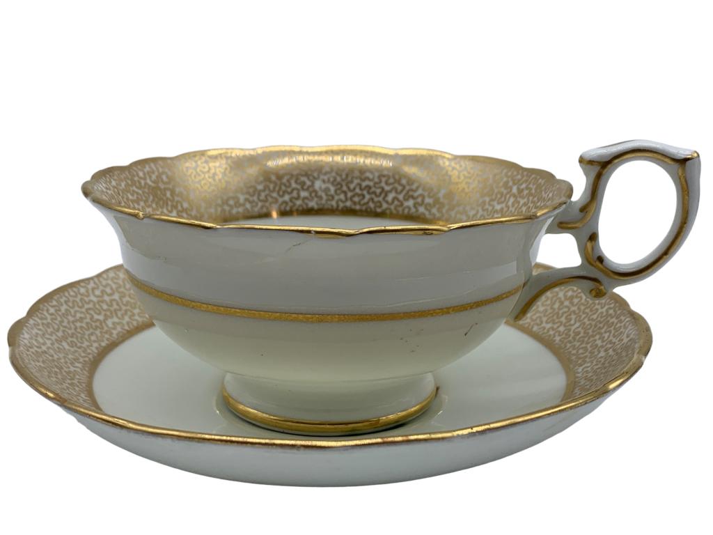 VTG DAVIS COLLAMORE PORCELAIN TEACUP & SAUCER SET: -VTG DAVIS COLLAMORE PORCELAIN TEACUP & SAUCER SET -APPLES AND GRAPES DECORATION WITH GOLD ACCENTS -STAMPED AND NUMBERED 546 ON BOTTOM-COLLECTABLE HOME DECOR TABLEWAREJR 11/02
