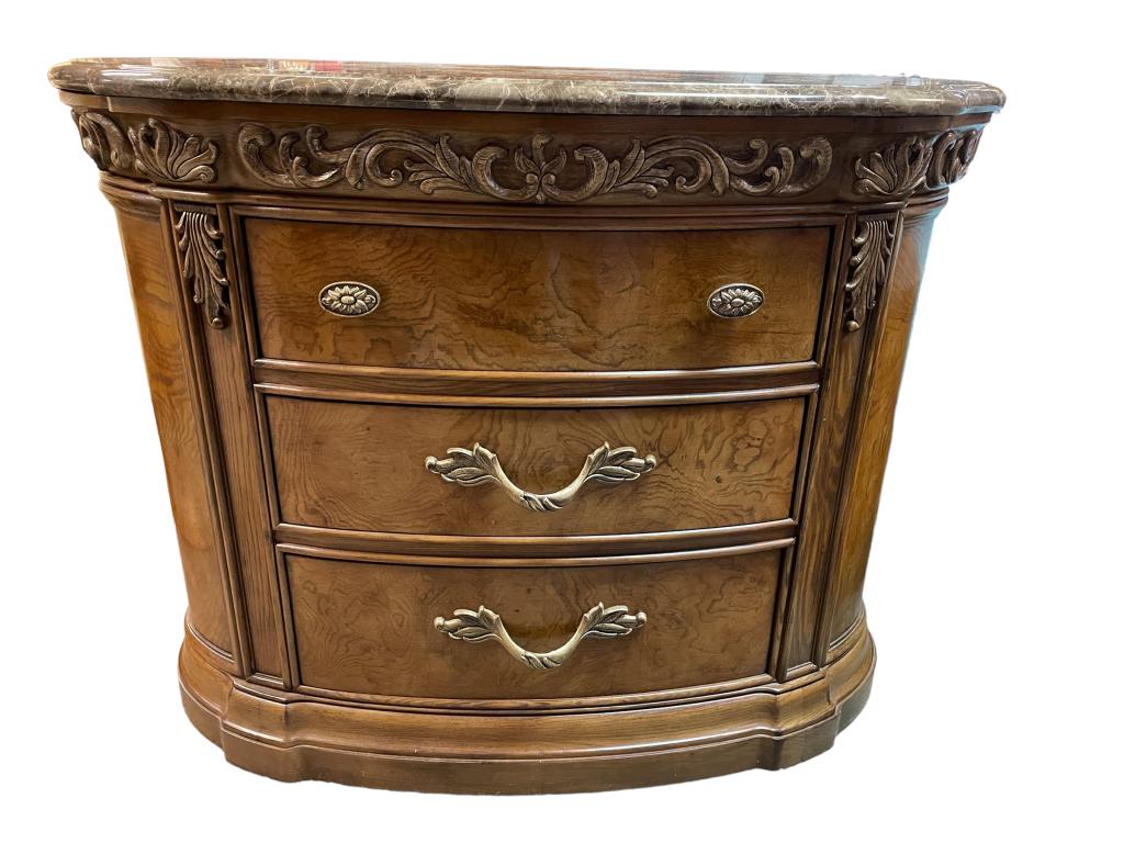 VINTAGE HENREDON MARBLE TOP OVAL BUFFET 46" (1 of 7)