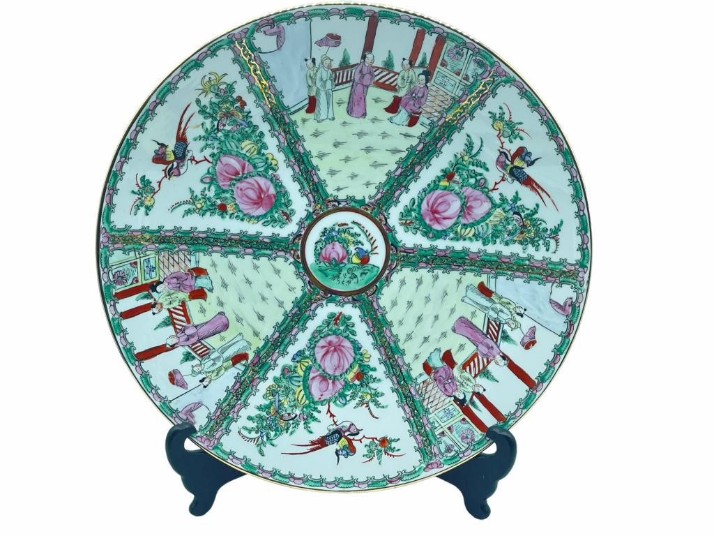 LARGE ANTIQUE CHINESE ROSE MEDALLION PLATTER (1 of 4)