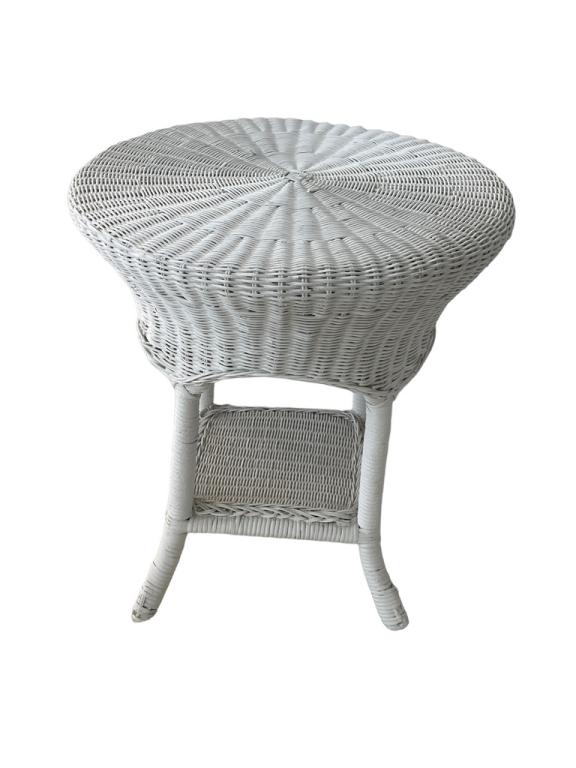 VINTAGE WHITE WICKER SIDE TABLE 21" (1 of 3)