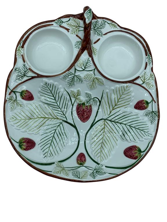 TIFFANY STRAWBERRY & CREAM CERAMIC DISH 10" (1 of 5)