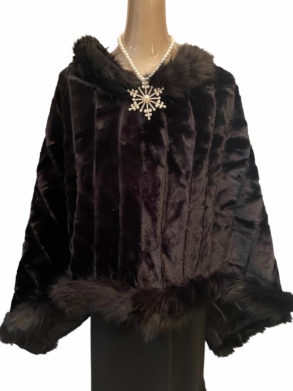 NEW LIZA KIM FAUX FUR "MINK" CAPE ONE SIZE FIT ALL (1 of 2)