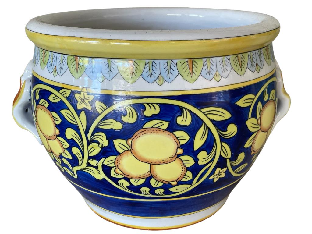 VINTAGE ITALIAN STYLE MAJOLICA URN PLANTER 12": VINTAGE ITALIAN STYLE MAJOLICA URN PLANTER WITH LEMON MOTIF-10" X 12" APPROX-GOOD PRE OWNED CONDITION-DP111122