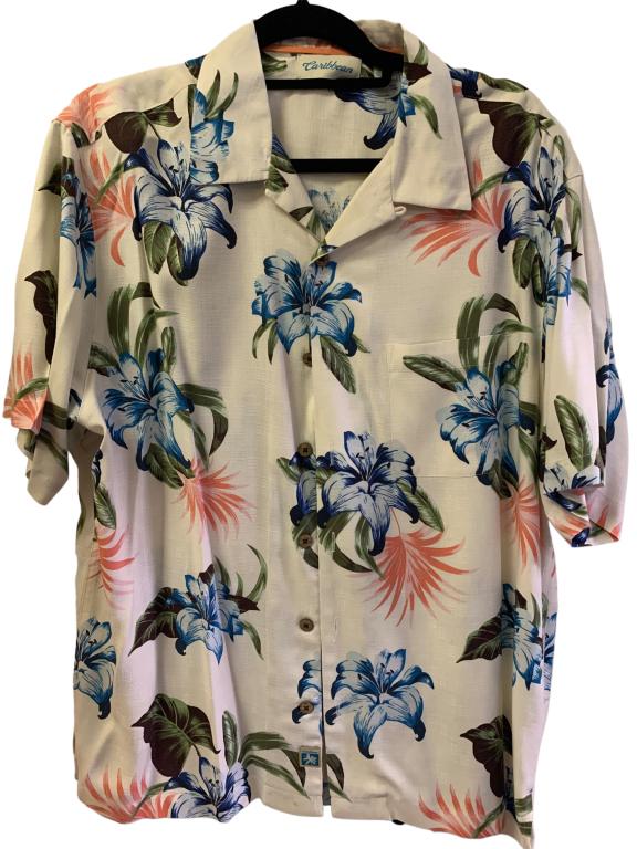 CARIBBEAN MENS HAWAIIAN STYLE SHIRT: -CARIBBEAN MENS HAWAIIAN STYLE SHIRT -SIZE LARGEJR 11/15