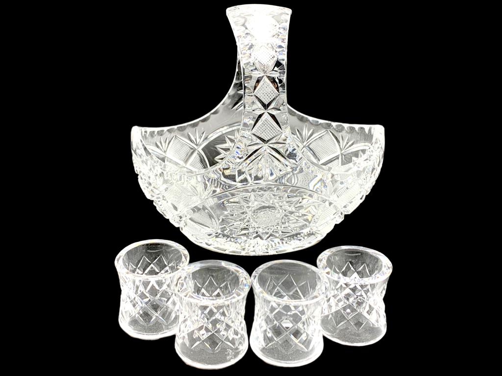 WATERFORD NAPKIN RINGS (4) & NAPKIN BASKET (1 of 8)