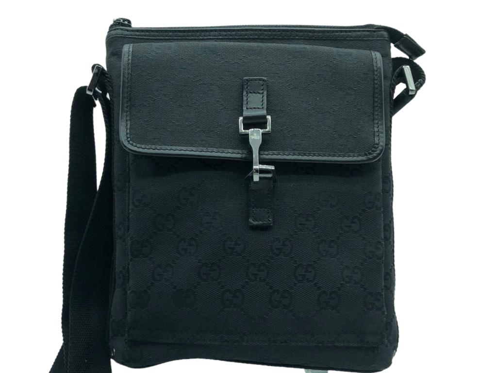 GUCCI SMALL MESSENGER CROSSBODY (1 of 5)