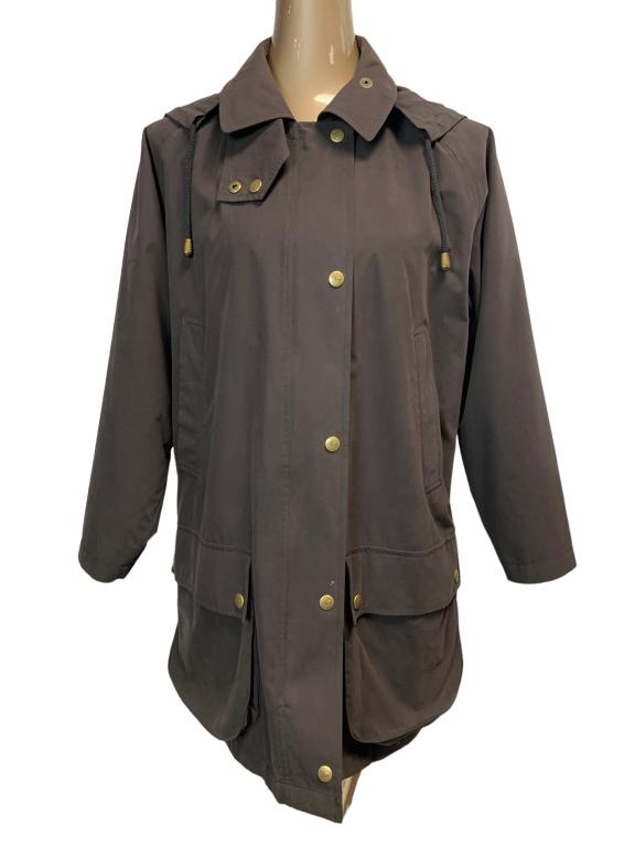 WOMEN'S BURBERRYS JACKET (1 of 5)