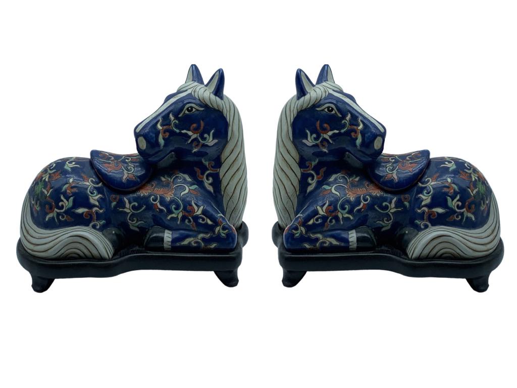 PAIR OF ANTIQUE HAND PAINTED HORSES WOOD STANDS 7" (1 of 10)